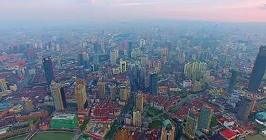 上海城市天际线建筑群最新广角航拍视频的预览图